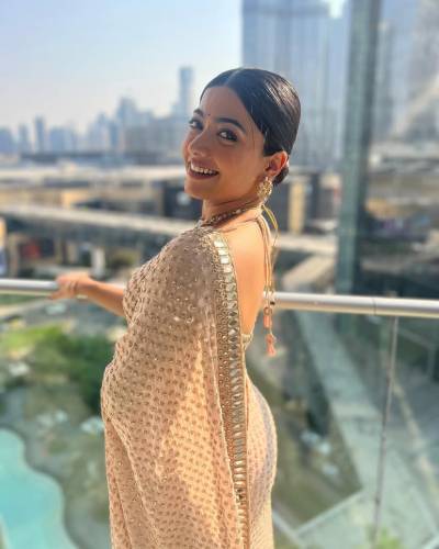 RASHMIKA BY DF DESIGNER BOLLYWOOD GEORGETTE SAREE WHOLESALER IN INDIA